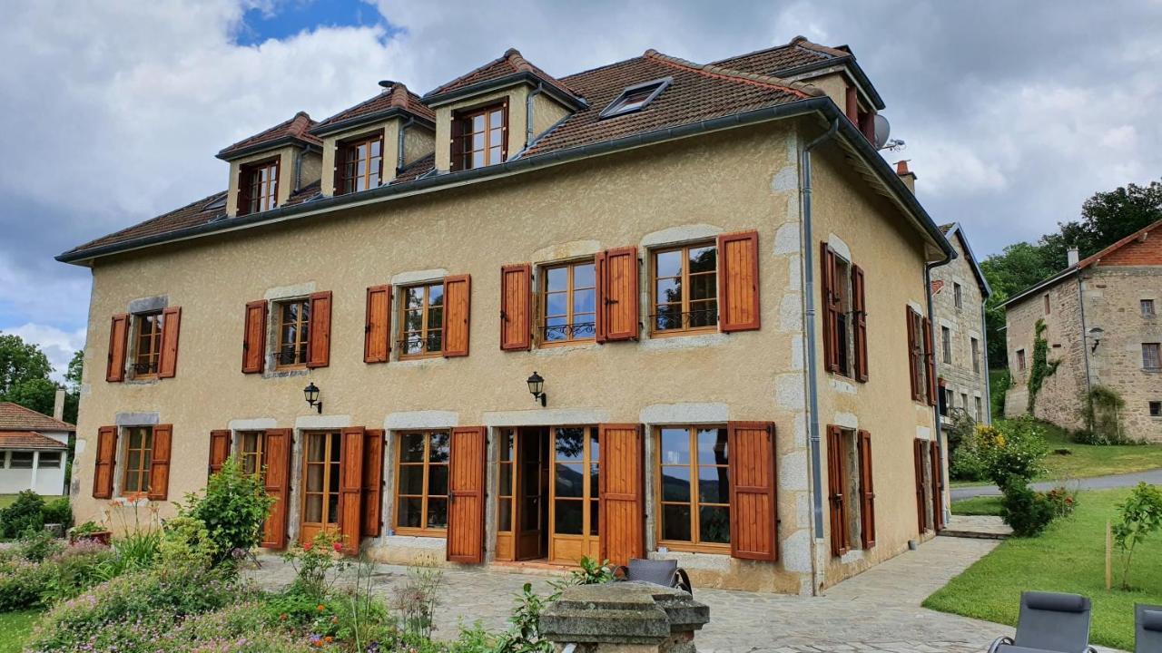 Bed and Breakfast Domaine De Montvianeix Saint-Victor-Montvianeix Exterior foto