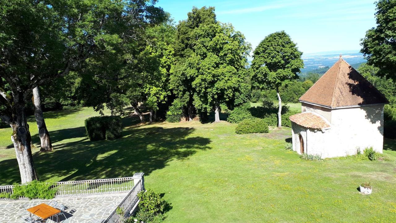 Bed and Breakfast Domaine De Montvianeix Saint-Victor-Montvianeix Exterior foto