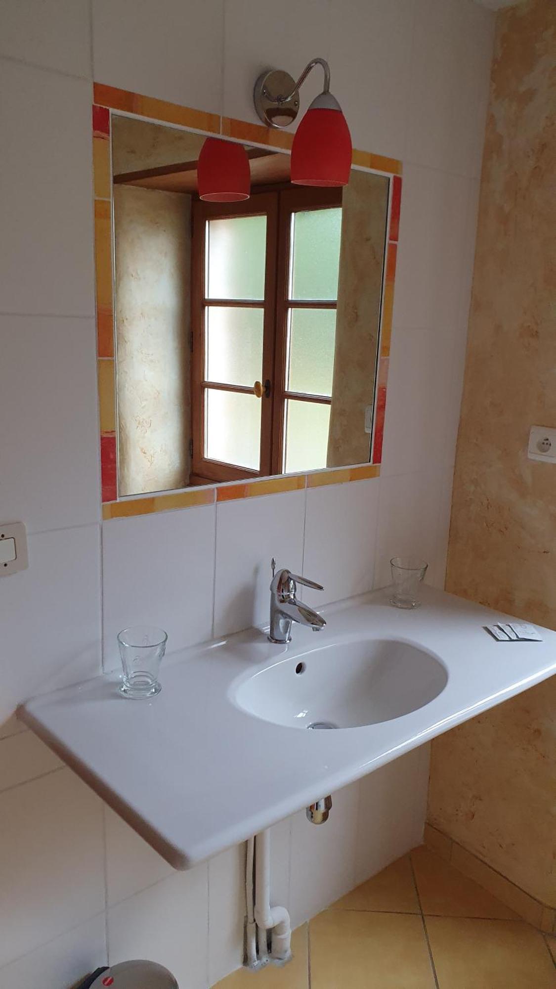 Bed and Breakfast Domaine De Montvianeix Saint-Victor-Montvianeix Zimmer foto
