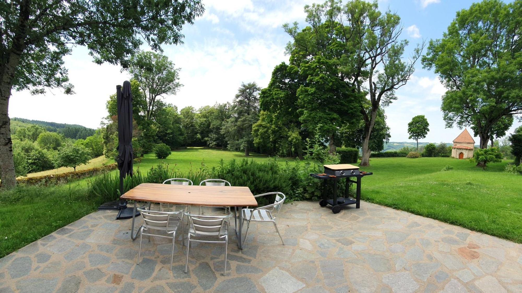 Bed and Breakfast Domaine De Montvianeix Saint-Victor-Montvianeix Exterior foto
